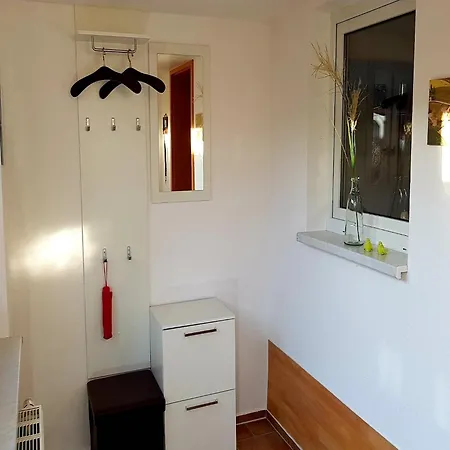 Gartenwohnung, Cleaning Included *